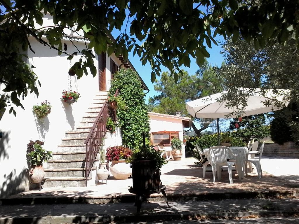 Bed And Breakfast Casale Isorella San Gemini Kültér fotó
