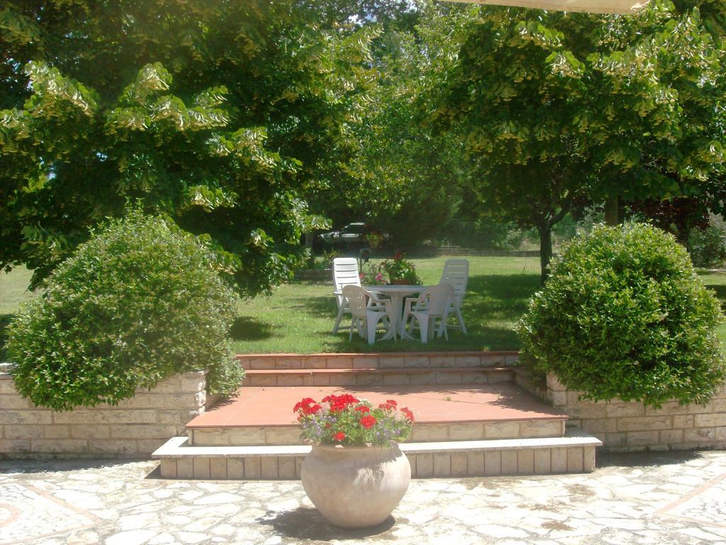 Bed And Breakfast Casale Isorella San Gemini Kültér fotó