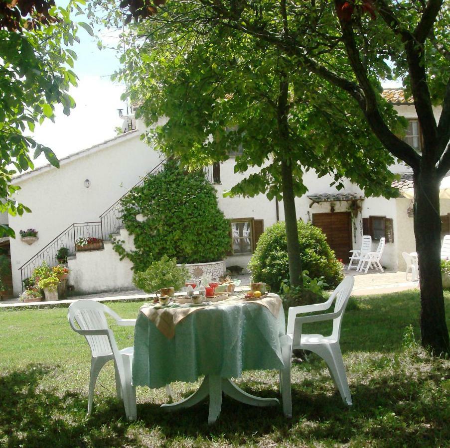 Bed And Breakfast Casale Isorella San Gemini Kültér fotó
